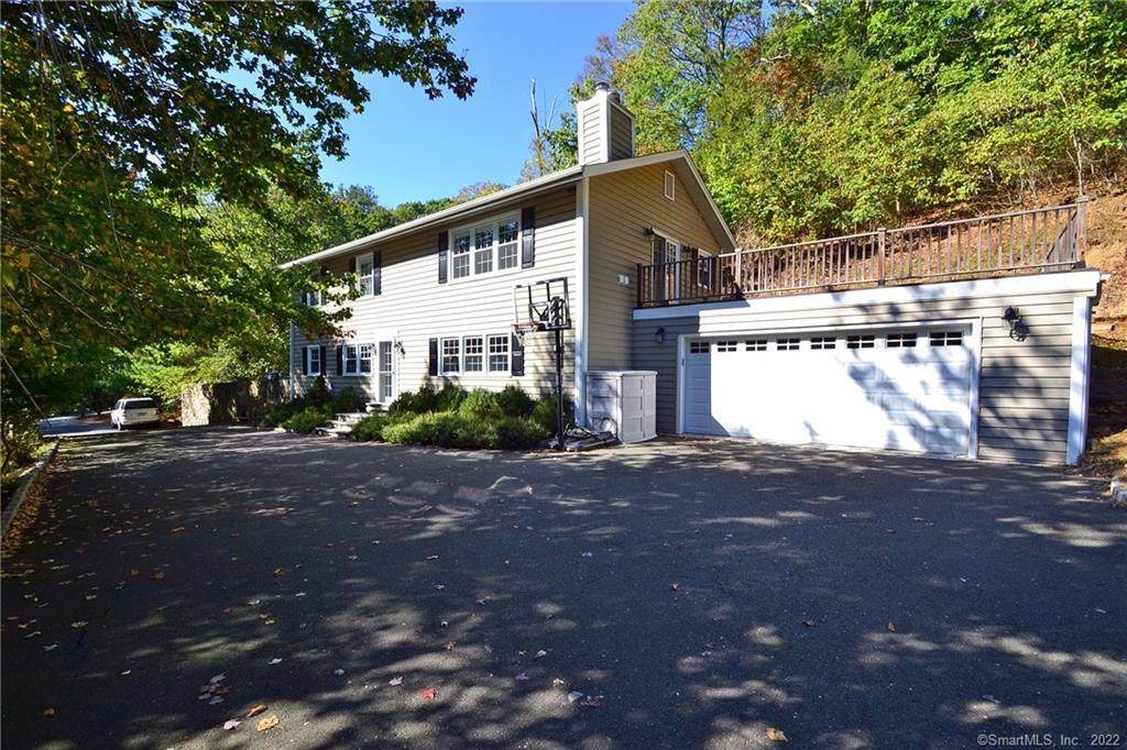 38 Hillspoint Road - Photo 1