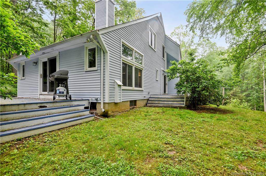 95 Crestwood Drive - Photo 1
