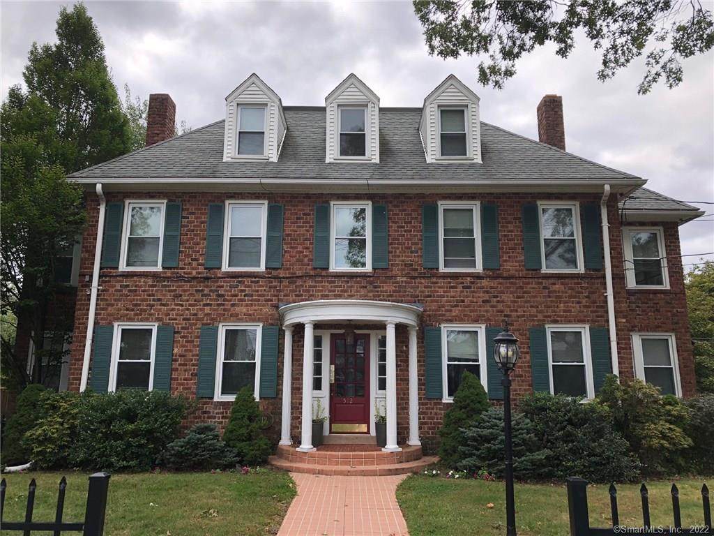 512 Townsend Avenue - Photo 1