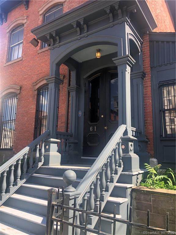 61 Russ Street - Photo 1