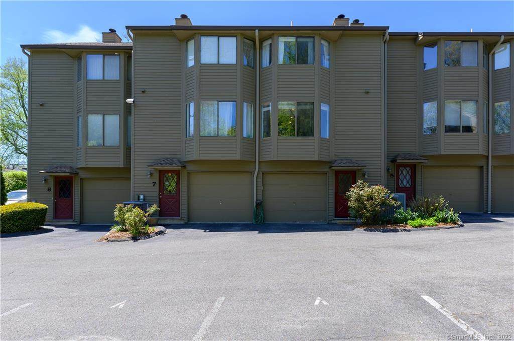 100 Willowbrook Avenue - Photo 1