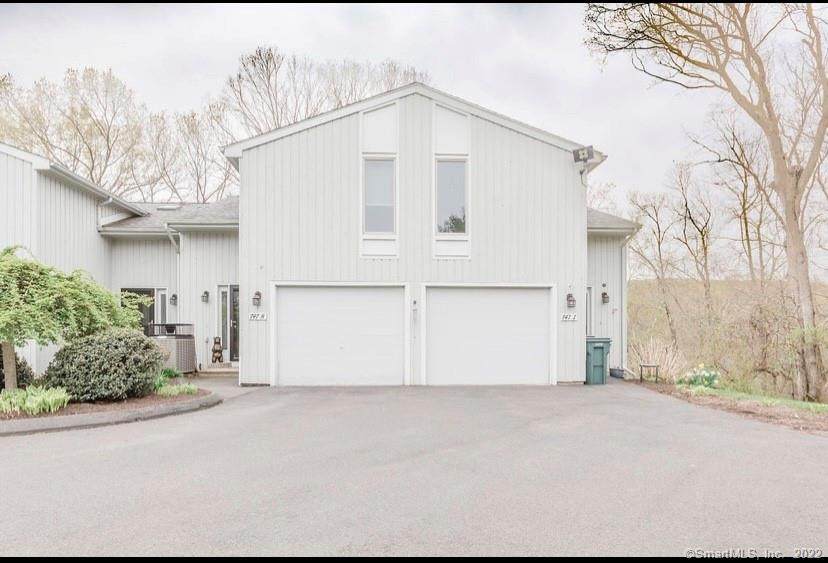 747 Main Street - Photo 1