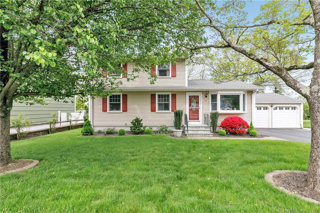 19 Iannotti Lane - Photo 1