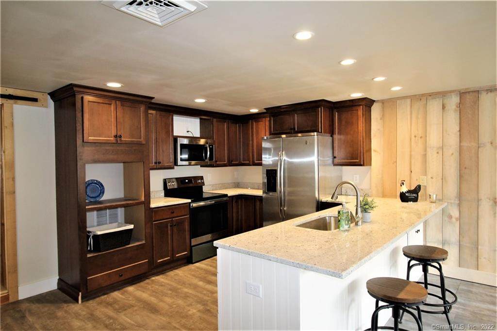262 Spielman Highway - Photo 1