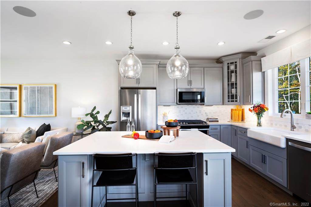 1 Brentwood Circle - Photo 1