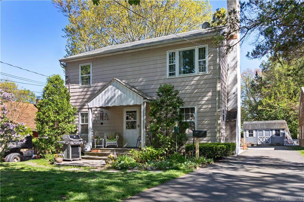 64 Soundview Avenue - Photo 1