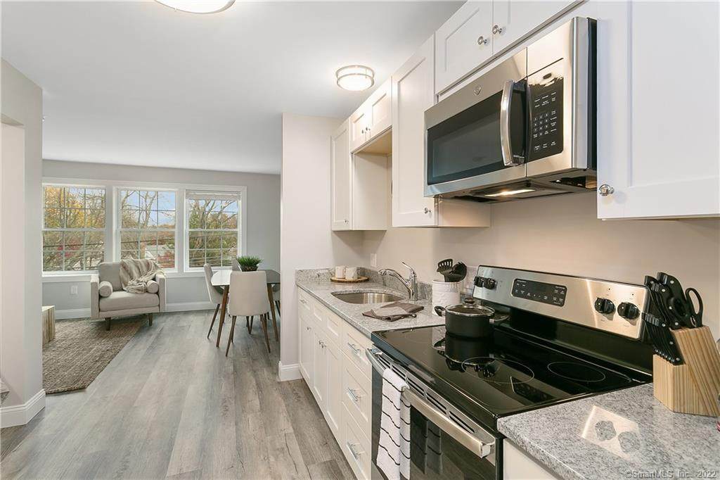 1645 Black Rock Turnpike - Photo 1