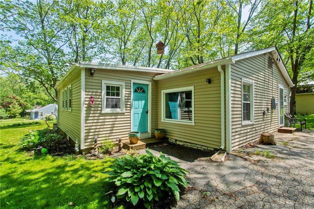 132 Maple Drive - Photo 1