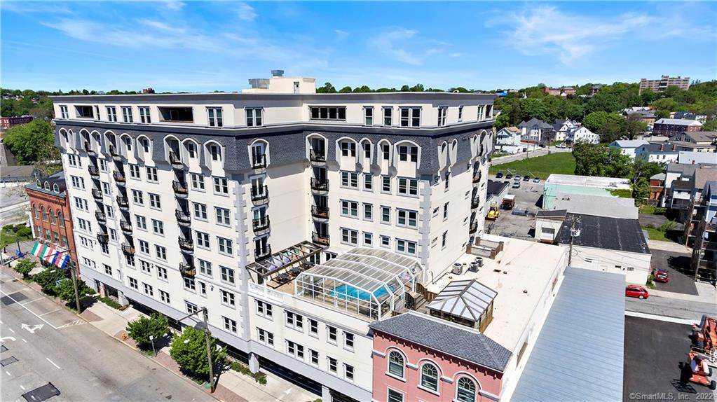 461 Bank Street - Photo 1