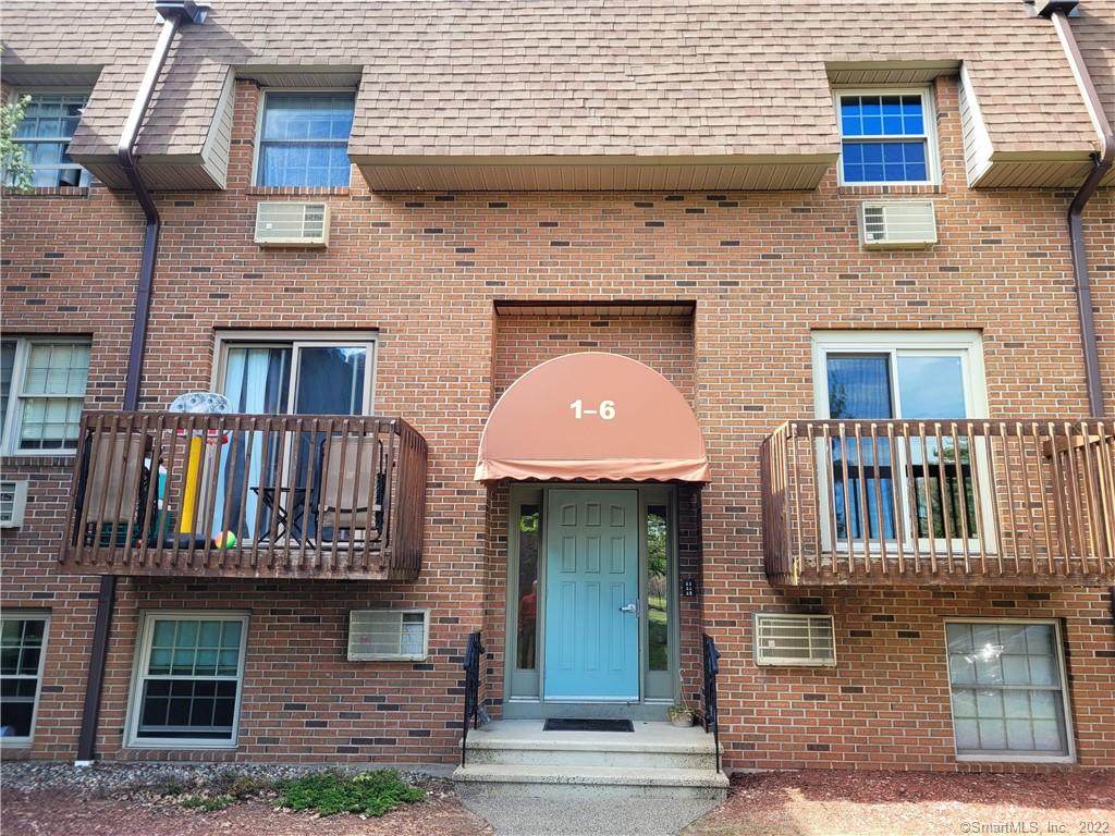 441 Clark Avenue - Photo 1