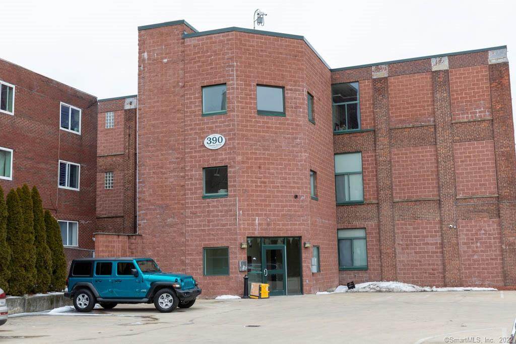 390 Charles Street - Photo 1