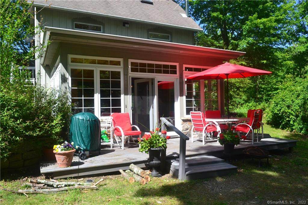 811 Pond Meadow Road - Photo 1