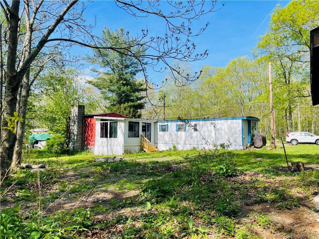 207 Margaret Henry Road - Photo 1