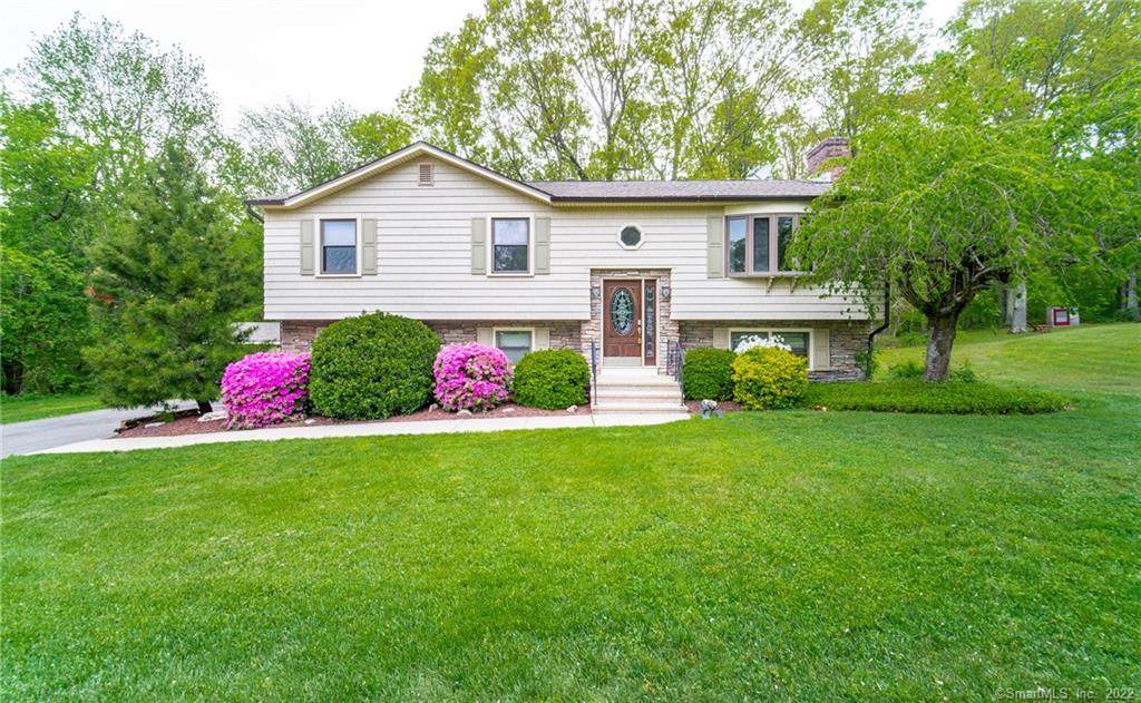15 Rabbit Rock Road - Photo 1