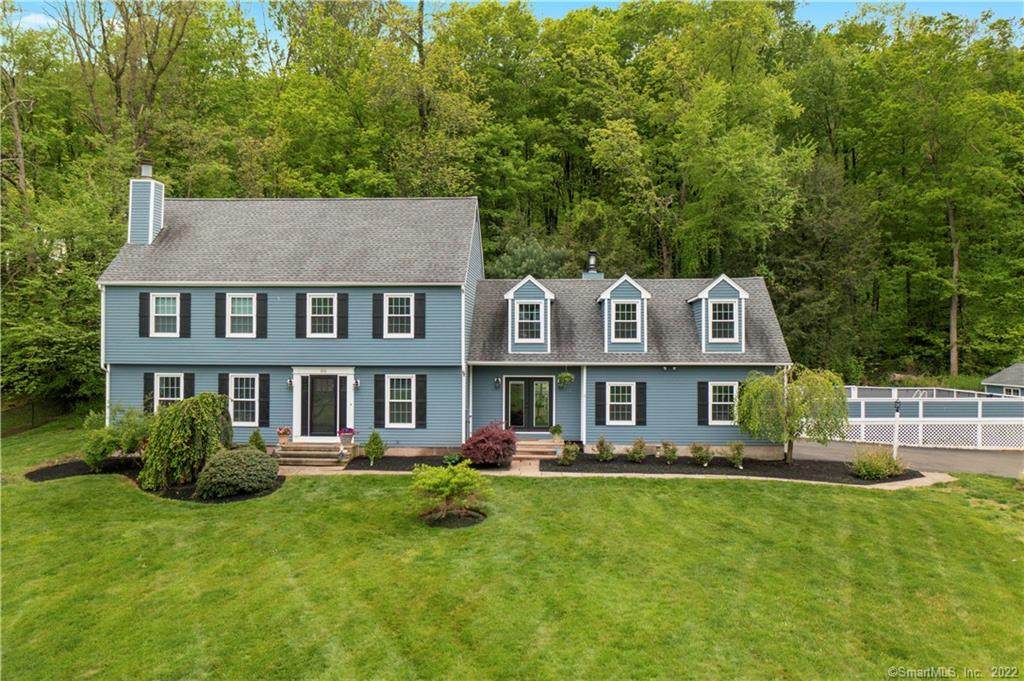 216 Bluff View Drive - Photo 1