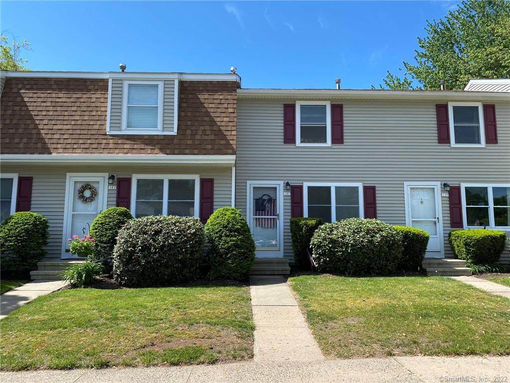 141 Brentwood Drive - Photo 1