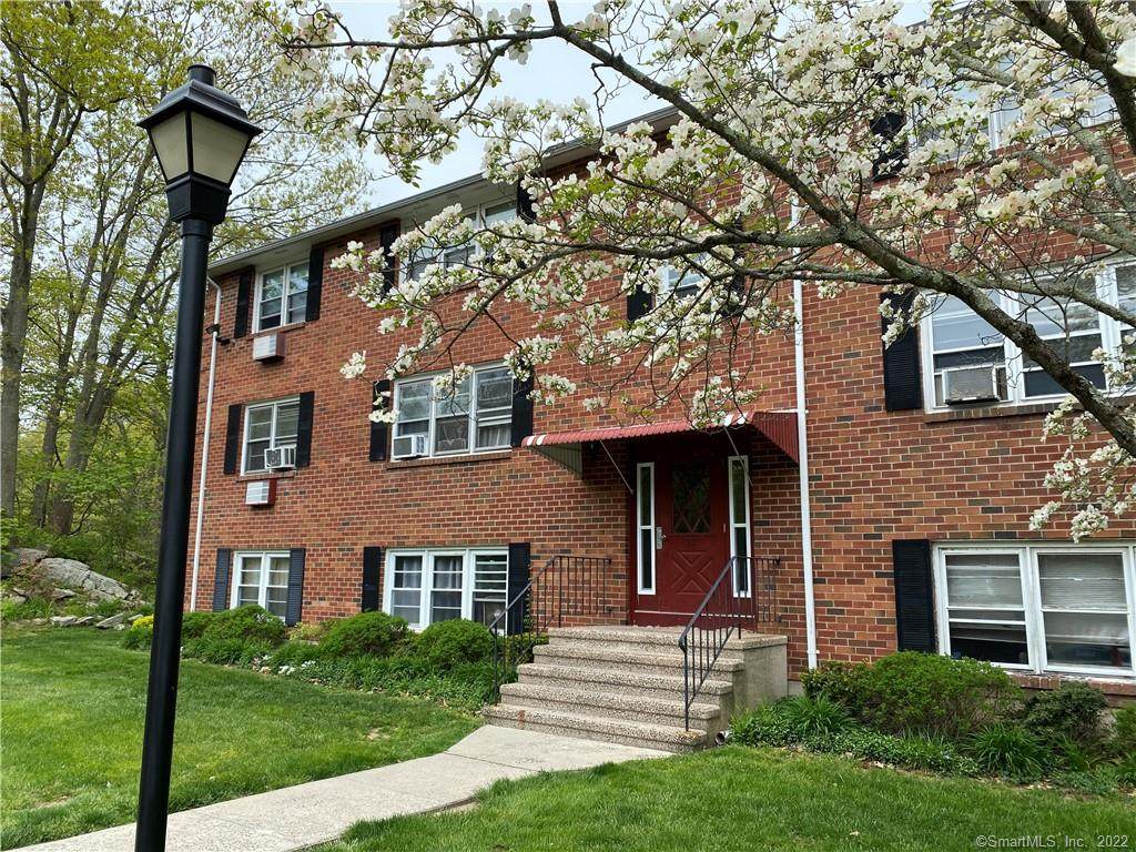 52 Briarwood Lane Aka Oakwoods - Photo 1