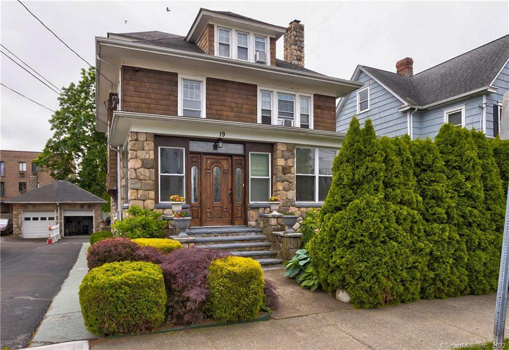 19 5th Street - Photo 1