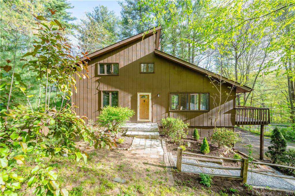 28 Hartland Road - Photo 1