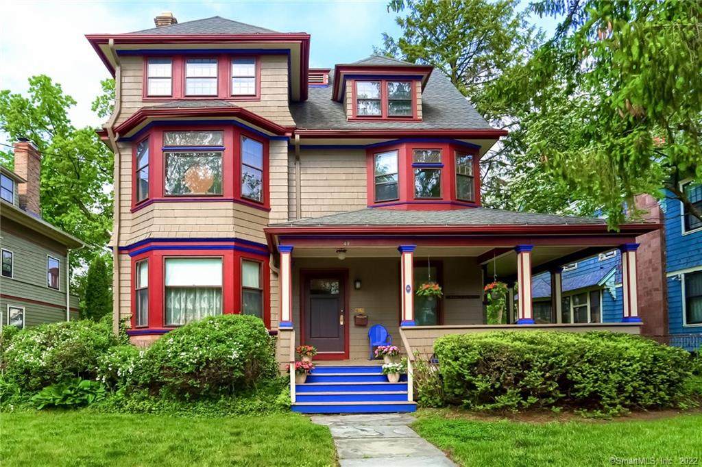 49 Beacon Street - Photo 1