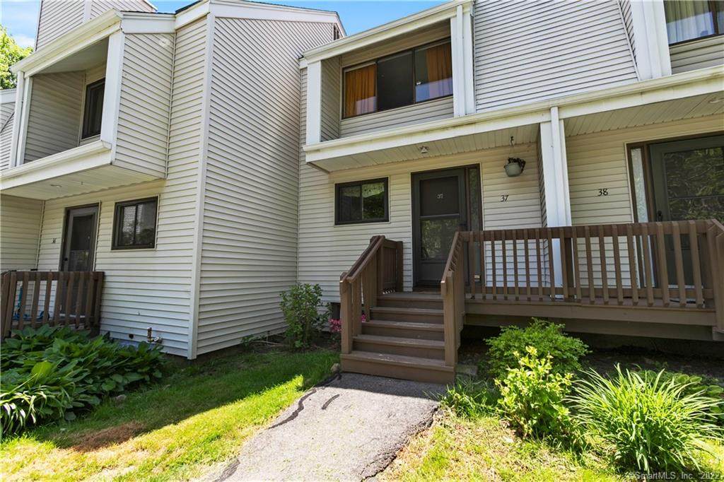 37 Spice Hill Drive - Photo 1
