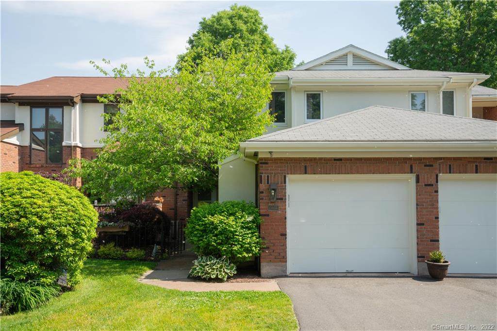 1366W Asylum Avenue - Photo 1