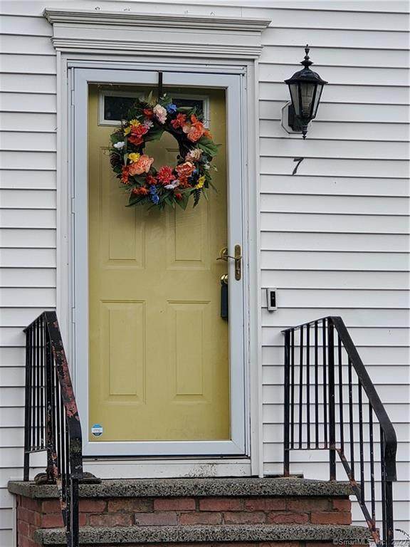 7 Bridgewater Common - Photo 1