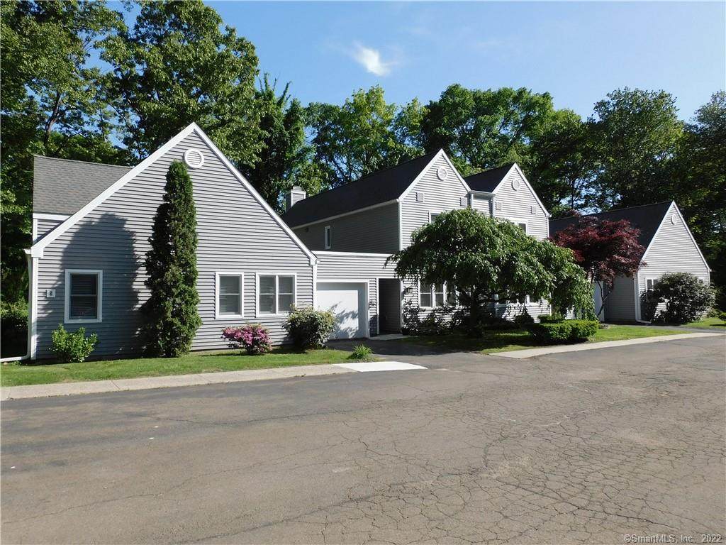 20 Twin Lakes Road - Photo 1