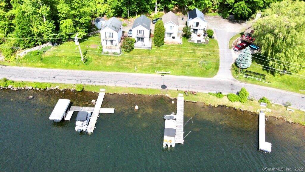 109 Wakefield Boulevard - Photo 1