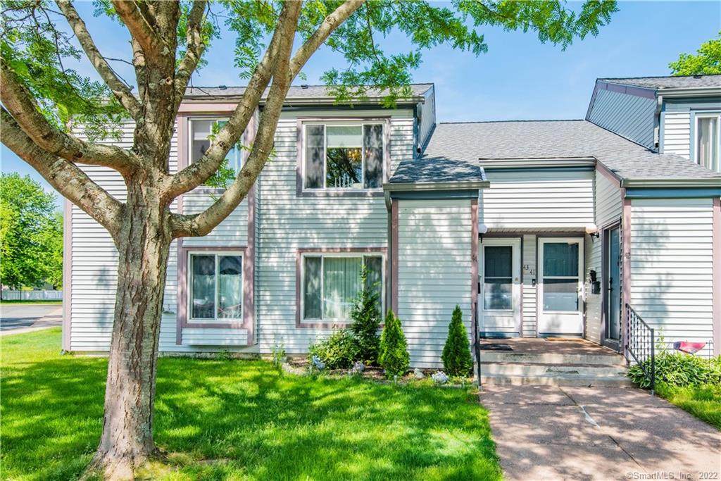 44 Candlewood Drive - Photo 1