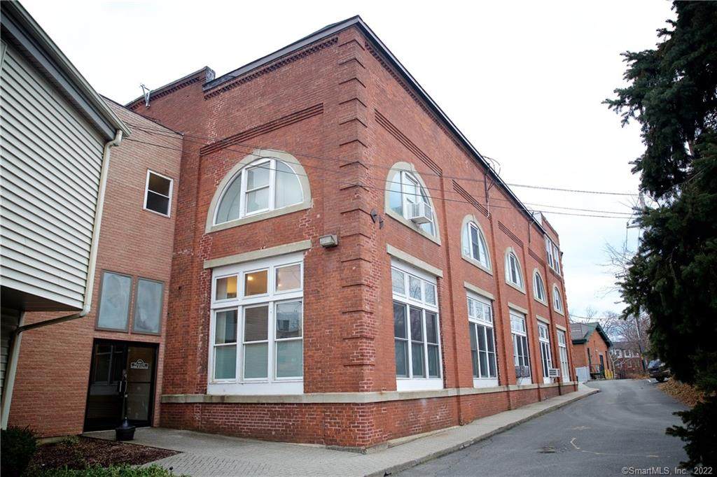 32 Pine Street - Photo 1