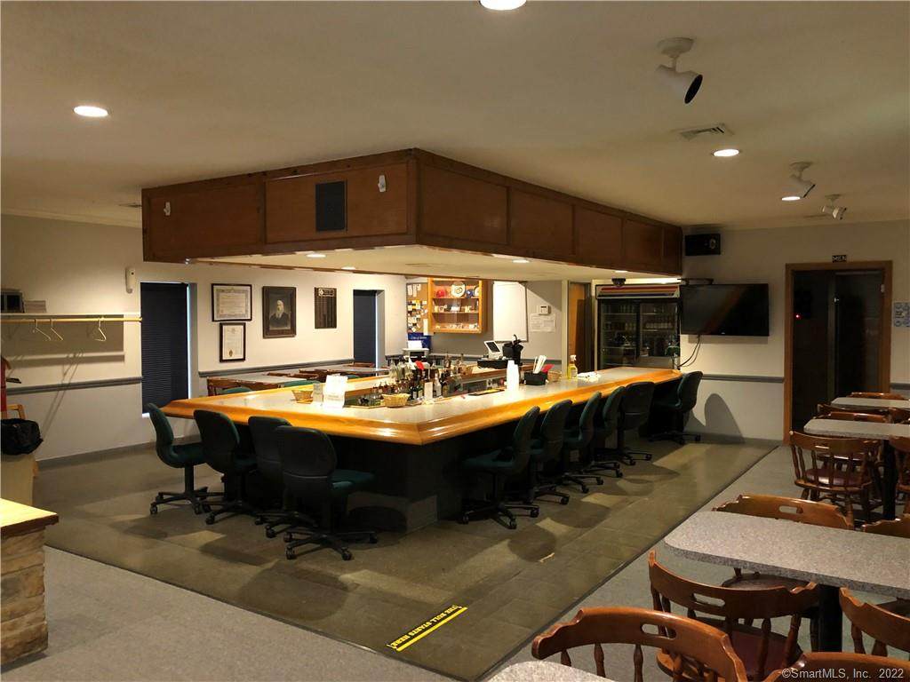 360 King Street - Photo 1
