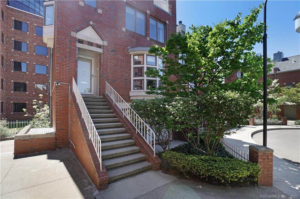 41 Temple Court - Photo 1