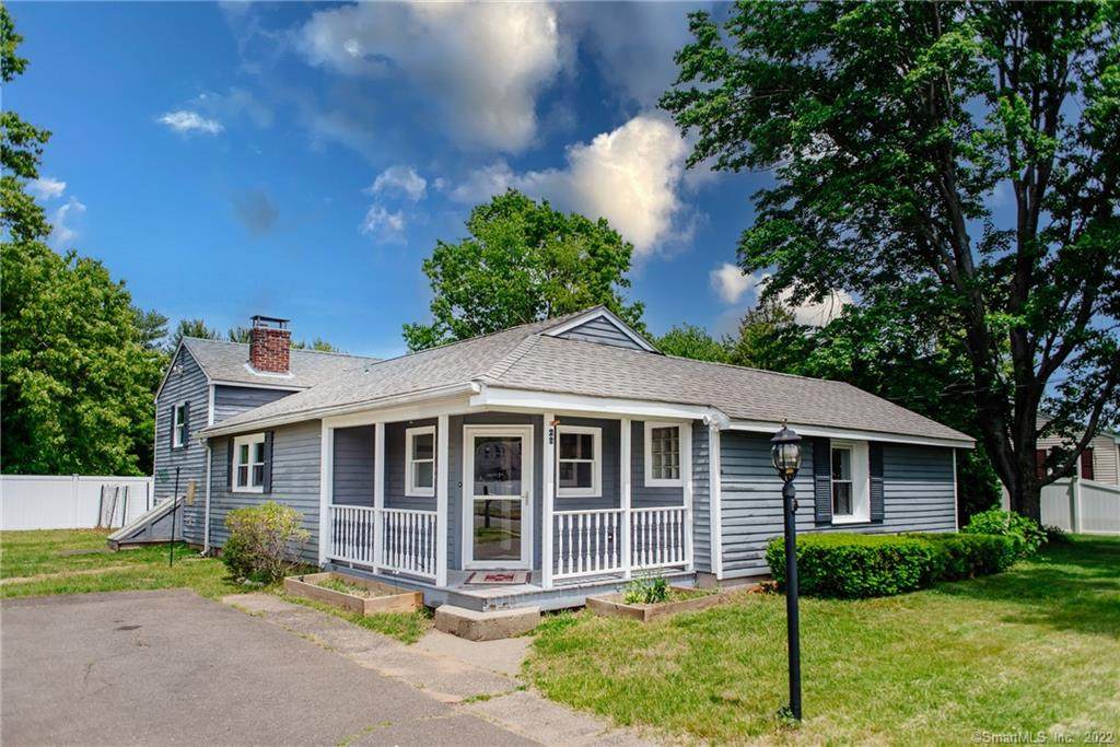22 Leslie Street - Photo 1