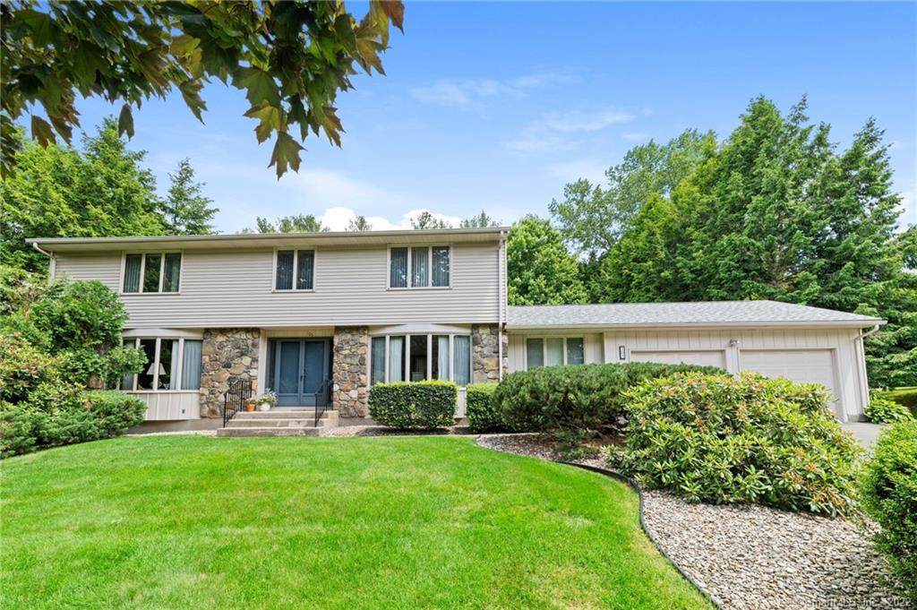 105 Mohegan Trail - Photo 1