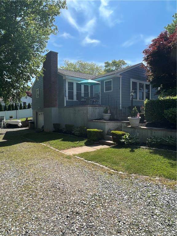 16 Clearwater Road - Photo 1
