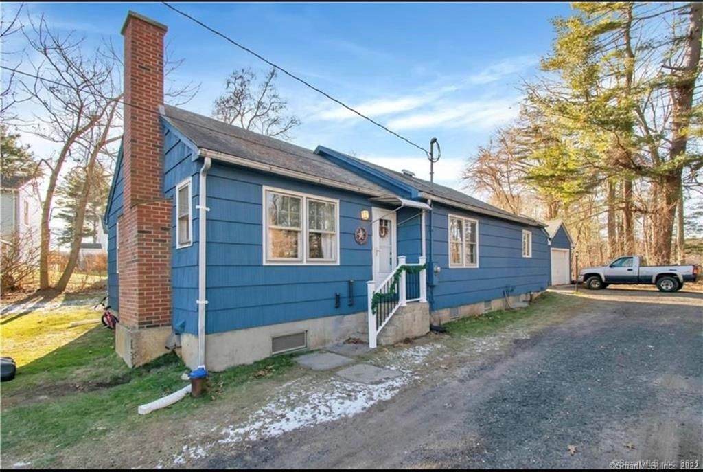 8 Manhattan Road - Photo 1