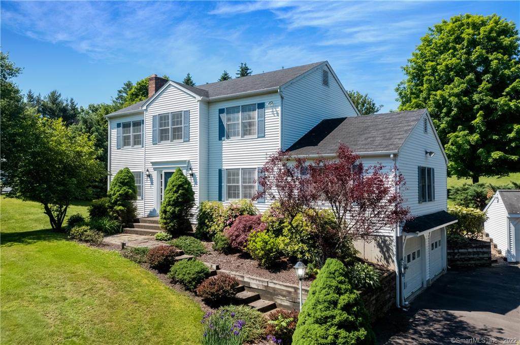 32 Flat Swamp Road - Photo 1