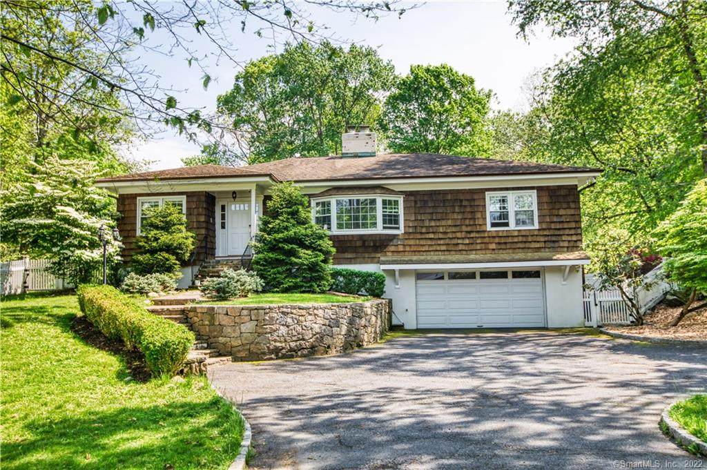 6 Carriage Road - Photo 1