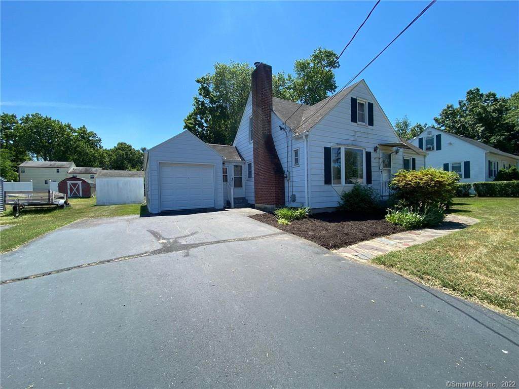 34 Hollis Road - Photo 1