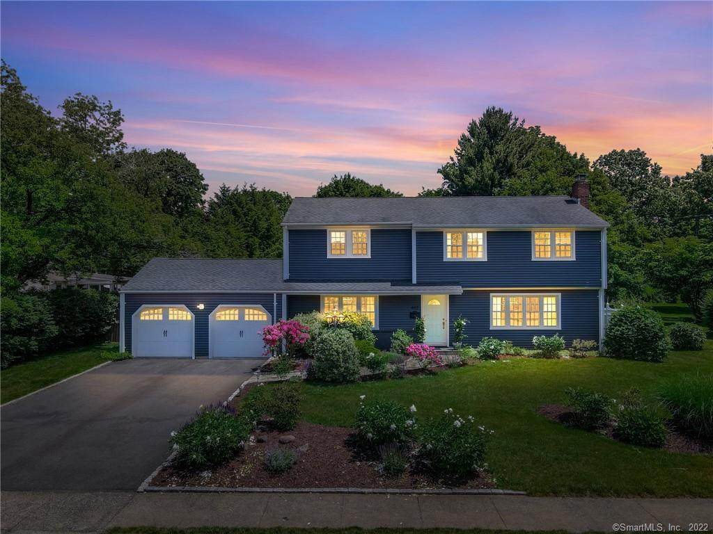 492 Westland Avenue - Photo 1