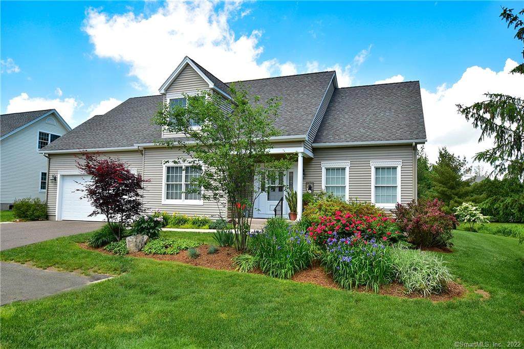 6 Charles Court - Photo 1