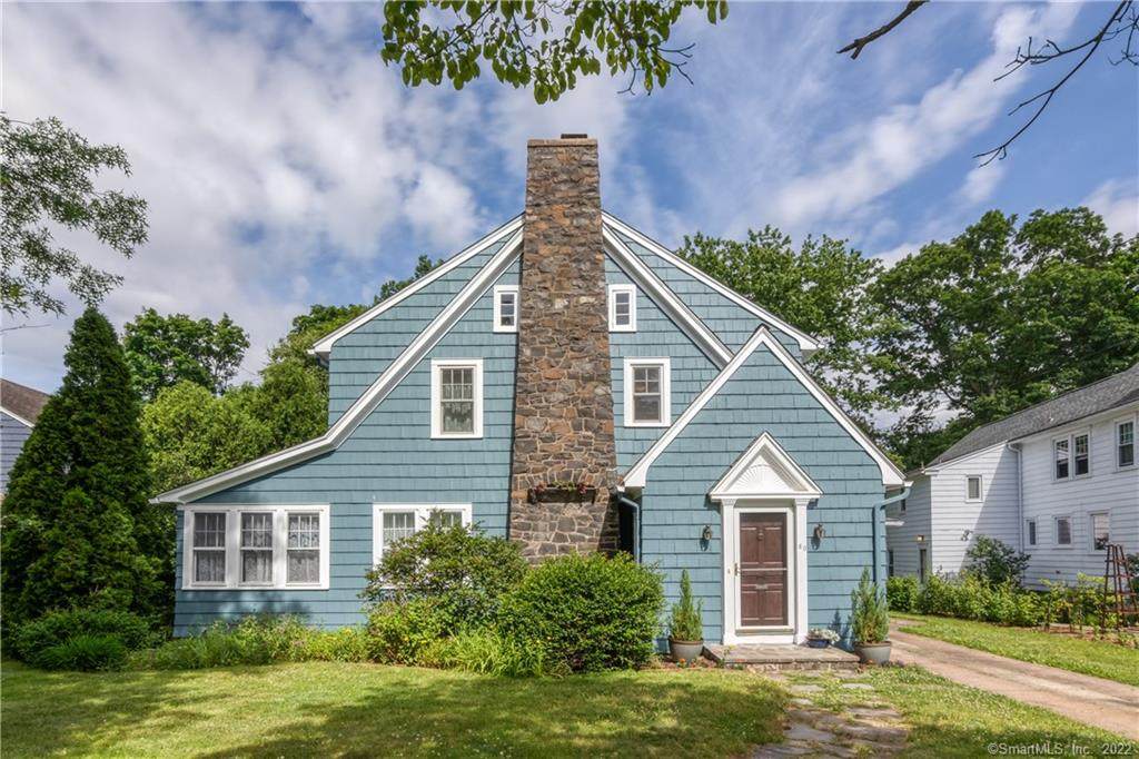 60 Middle Road - Photo 1