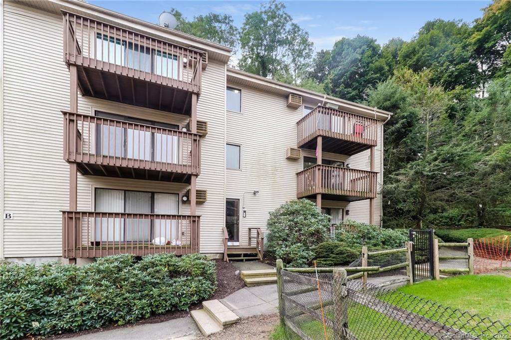 38 Padanaram Avenue - Photo 1