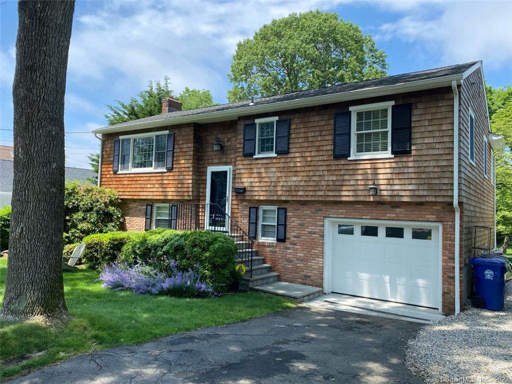 7 Ridgewood Road - Photo 1