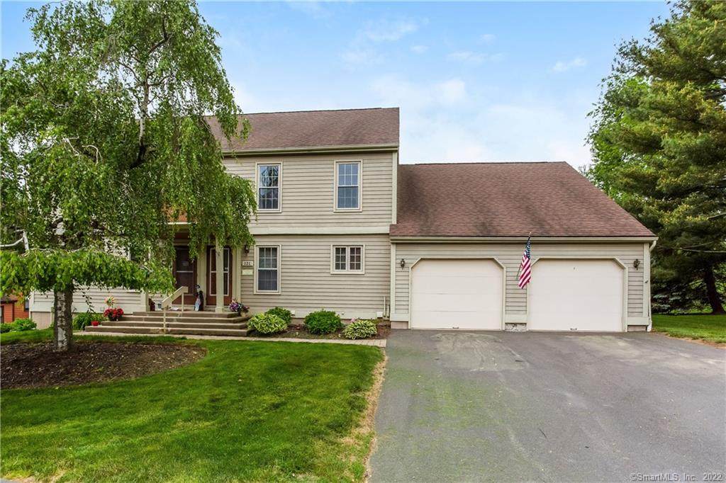 121 Colonial Hill Drive - Photo 1