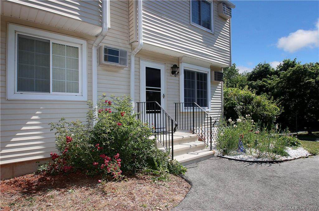 161 Cynthia Lane - Photo 1