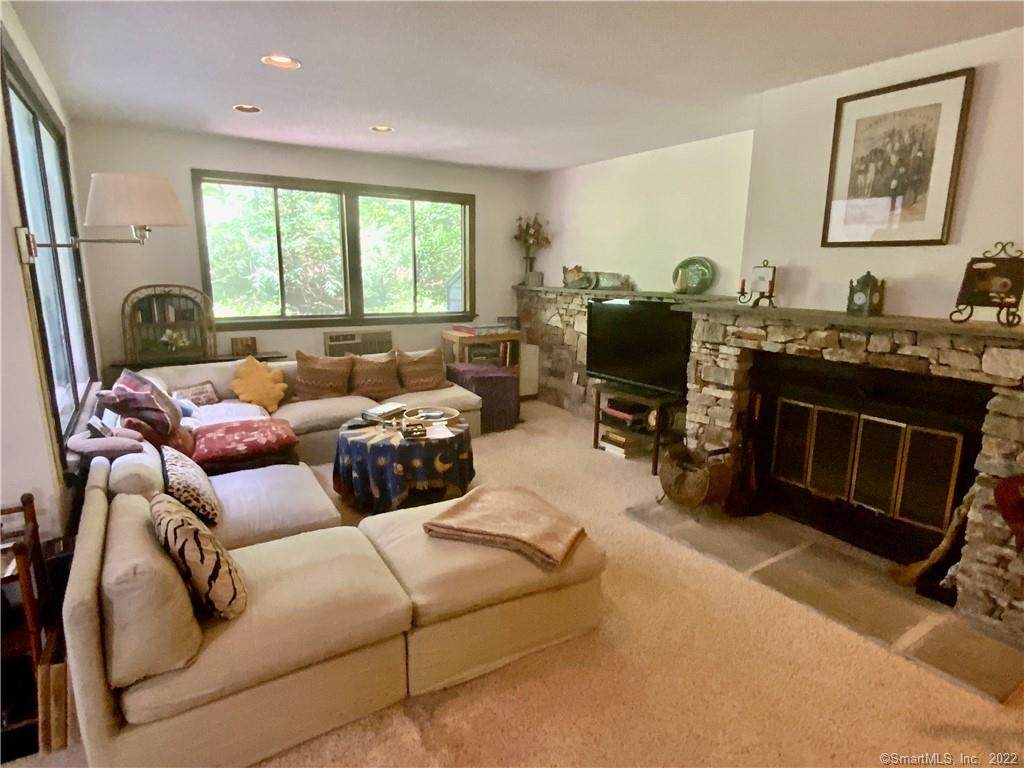 79 Woodside Circle - Photo 1