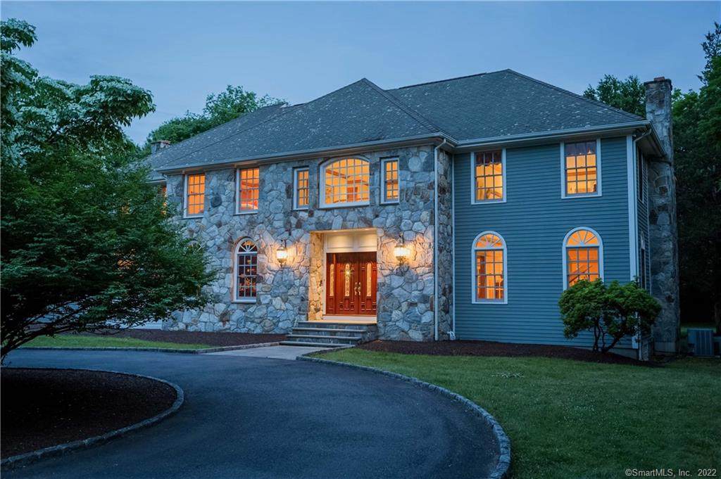 33 Pheasant Hill Road - Photo 1