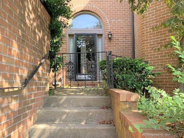 3300 Park Avenue - Photo 1